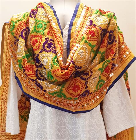 phulkari online.